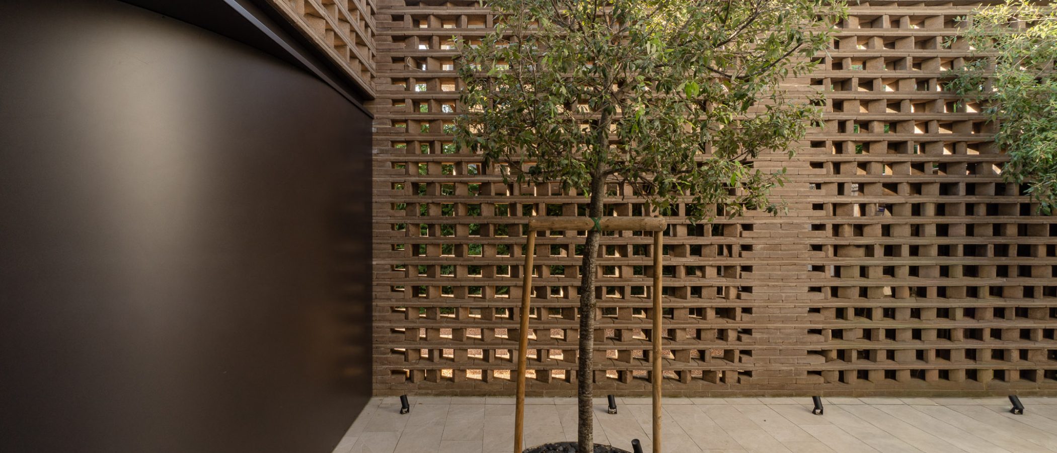 Brick by Brick - Urbana Production-Leggere-11
